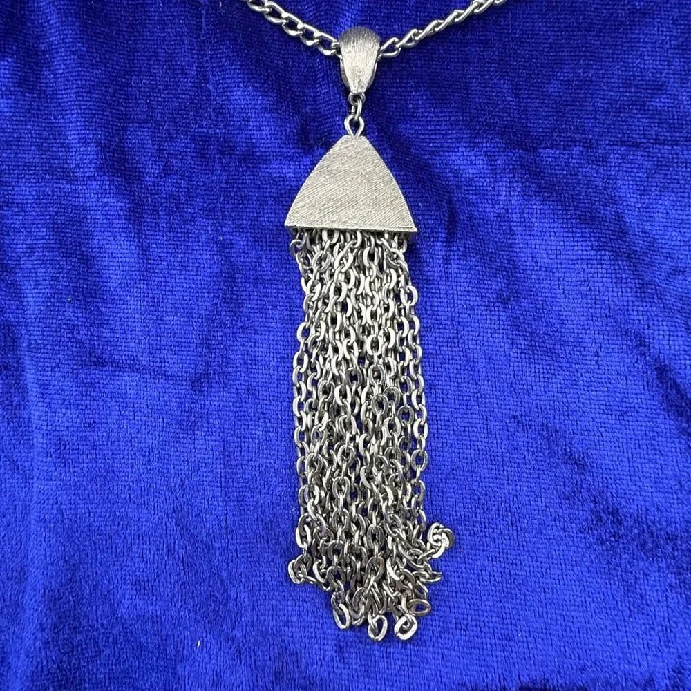 Vintage Estate Tassel Necklace Silver Tone Fringe Textured Geometric 23